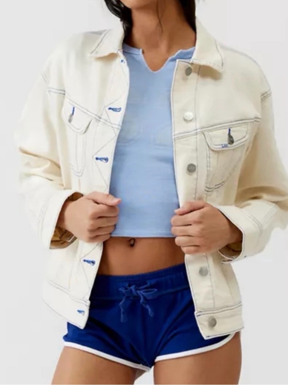 Lee Women’s Rider Loose Fit Denim jacket NWT - Picture 2 of 8